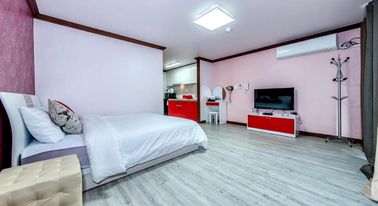 Ghost House Villa Jeju Bilik gambar