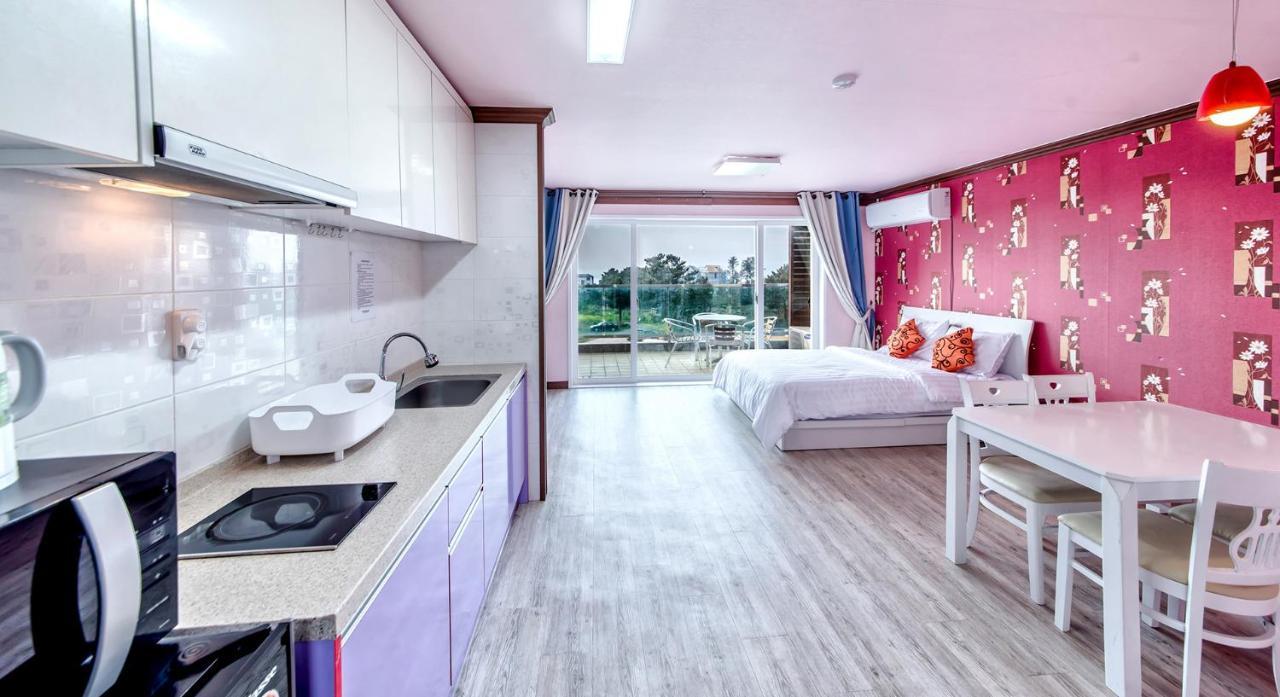 Ghost House Villa Jeju Bilik gambar